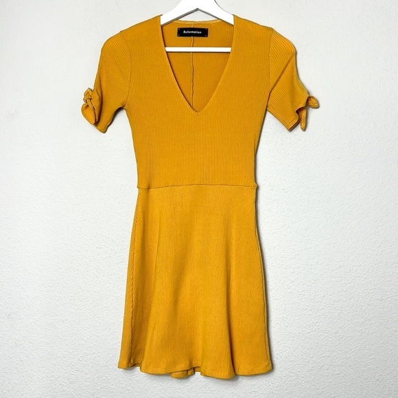 Reformation Sarah Ribbed Mini Sundress - Picture 4 of 10